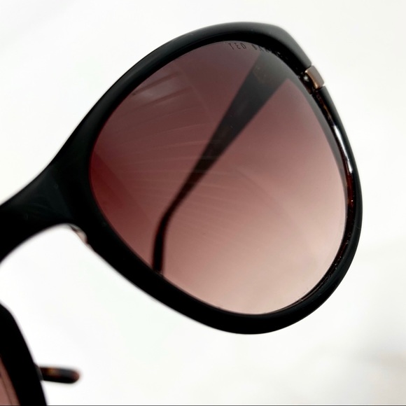 TED BAKER LONDON cat eye sunglasses ๐ - Picture 9 of 16